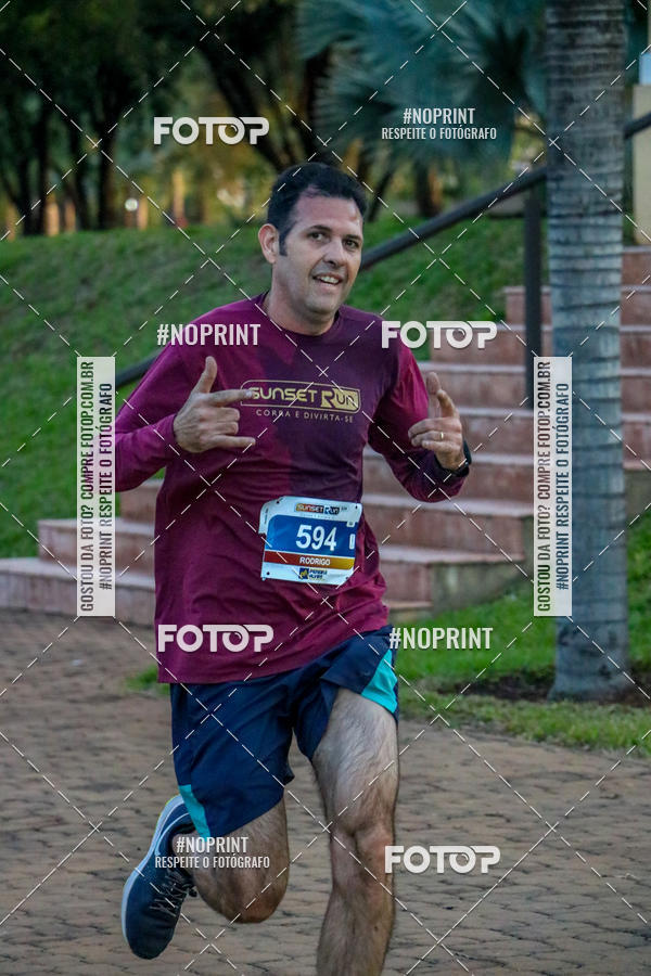 Buy your photos of the eventSunset Run 2019 on Fotop