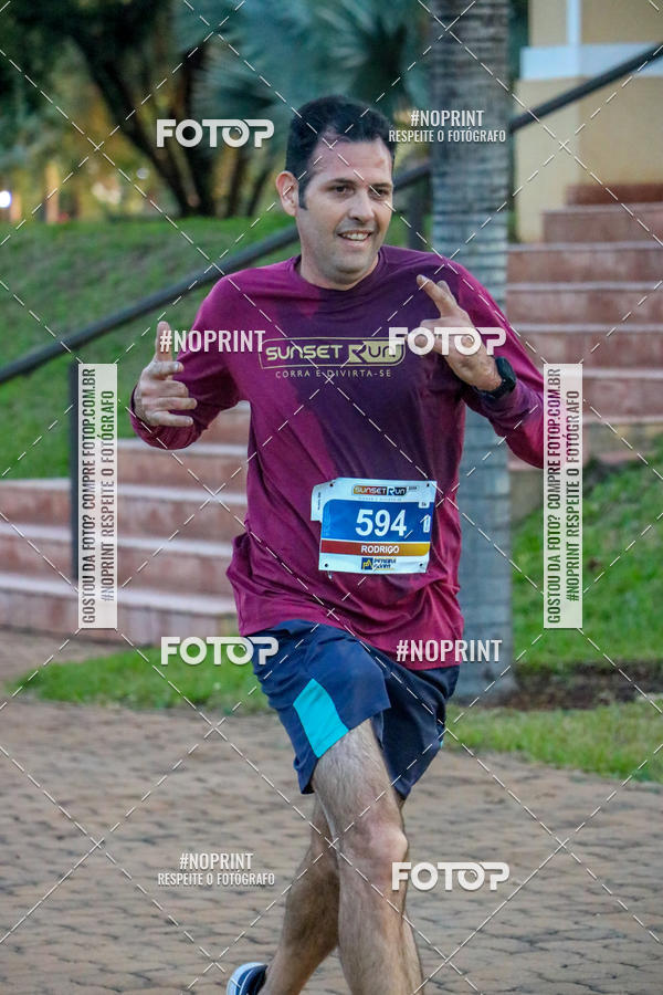 Buy your photos of the eventSunset Run 2019 on Fotop