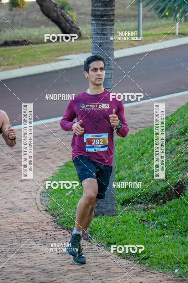 Buy your photos of the eventSunset Run 2019 on Fotop