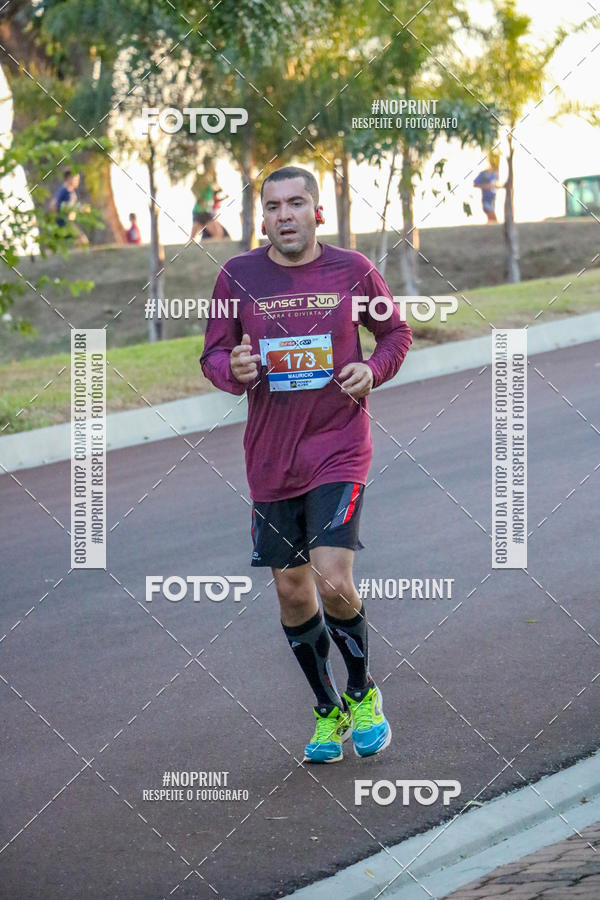 Buy your photos of the eventSunset Run 2019 on Fotop