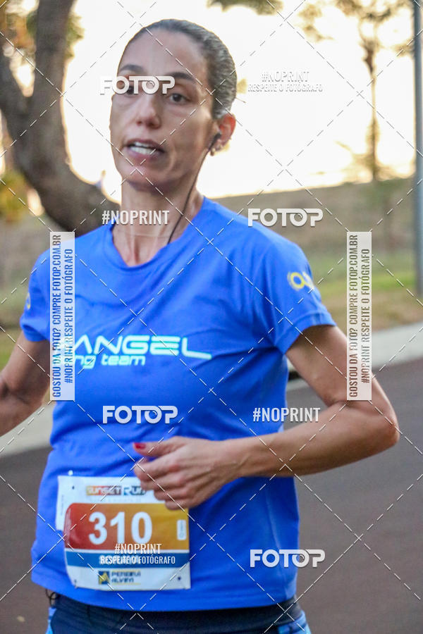 Buy your photos of the eventSunset Run 2019 on Fotop