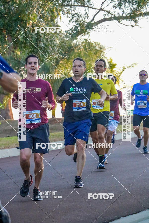 Buy your photos of the eventSunset Run 2019 on Fotop