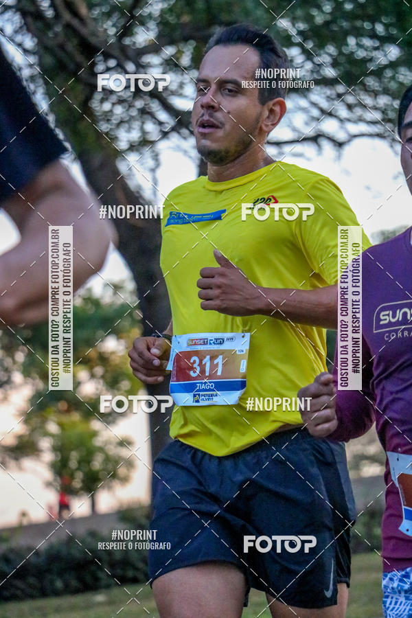 Buy your photos of the eventSunset Run 2019 on Fotop