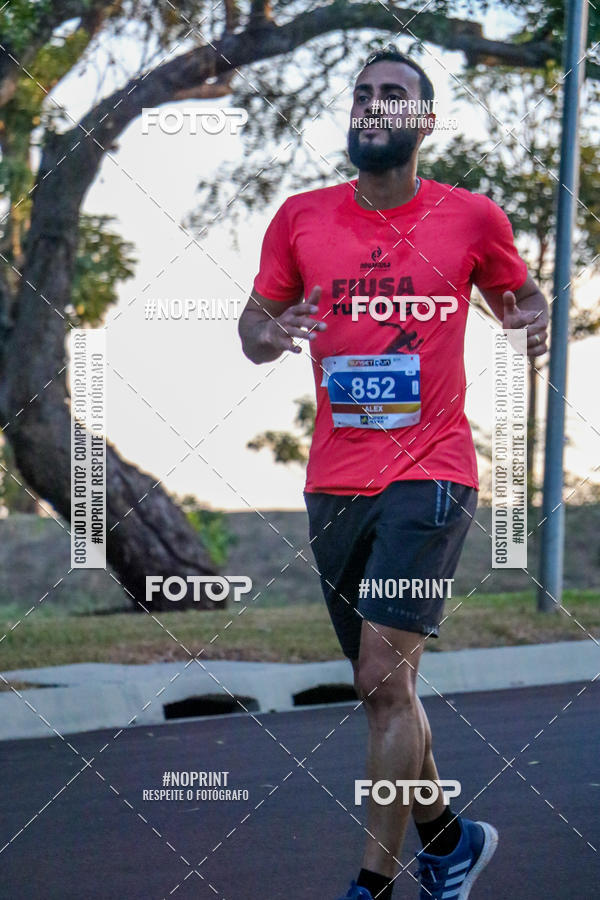 Buy your photos of the eventSunset Run 2019 on Fotop