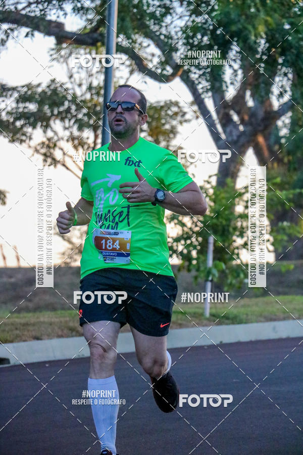 Buy your photos of the eventSunset Run 2019 on Fotop