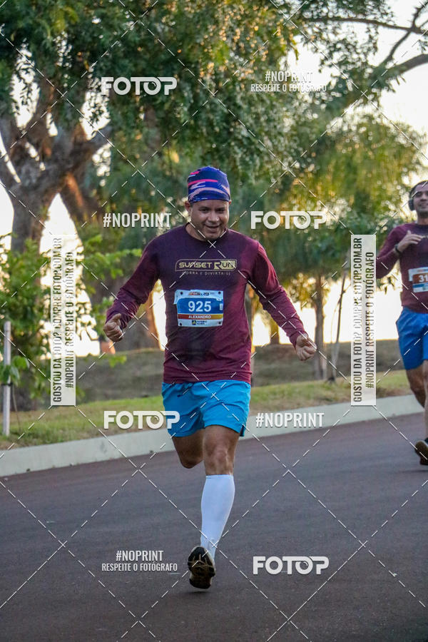 Buy your photos of the eventSunset Run 2019 on Fotop