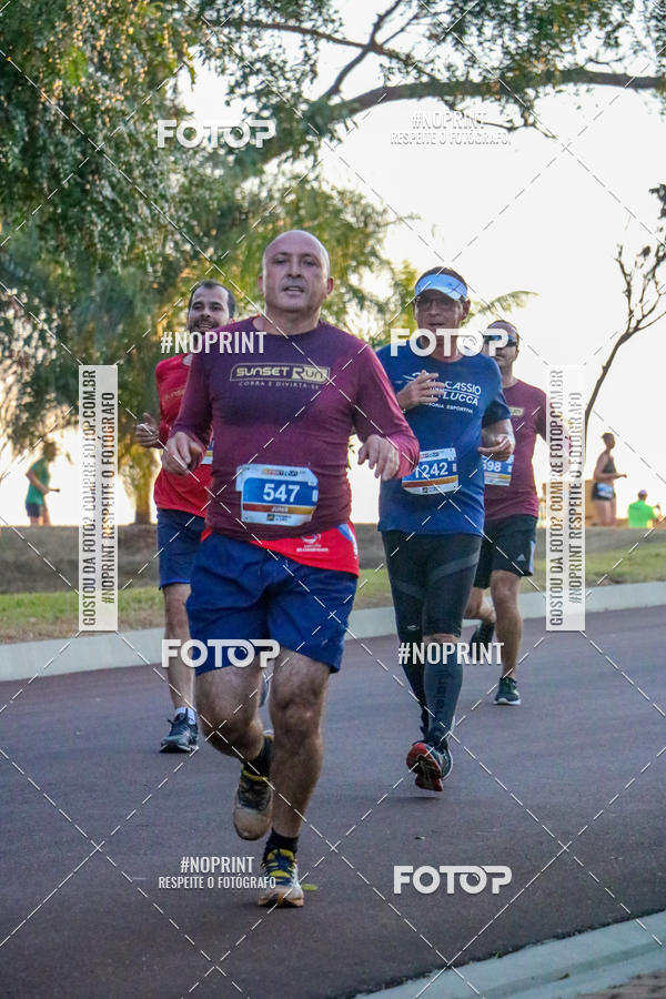 Buy your photos of the eventSunset Run 2019 on Fotop