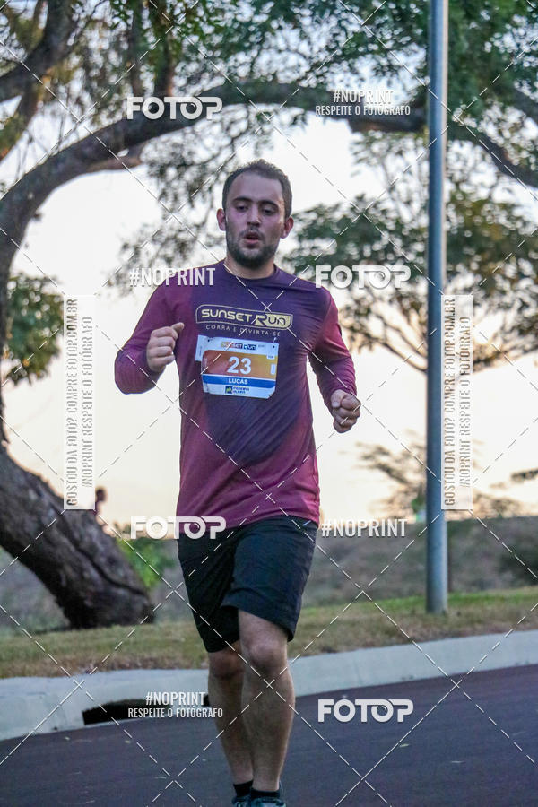 Buy your photos of the eventSunset Run 2019 on Fotop