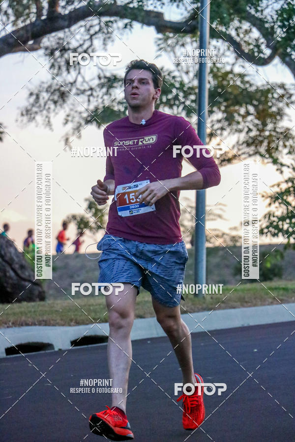 Buy your photos of the eventSunset Run 2019 on Fotop