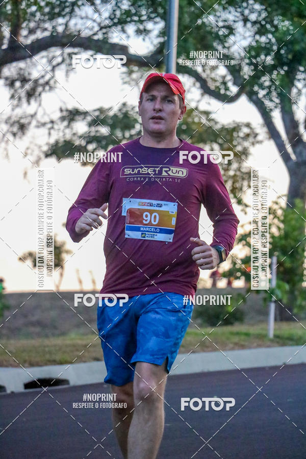 Buy your photos of the eventSunset Run 2019 on Fotop