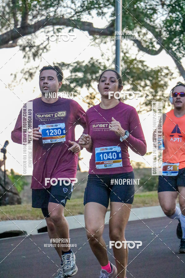 Buy your photos of the eventSunset Run 2019 on Fotop