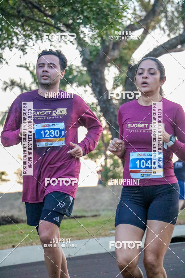 Buy your photos of the eventSunset Run 2019 on Fotop