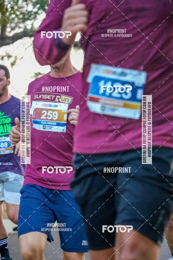 Buy your photos of the eventSunset Run 2019 on Fotop