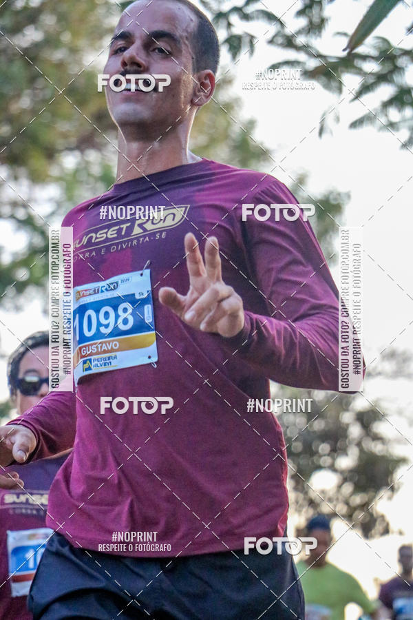 Buy your photos of the eventSunset Run 2019 on Fotop