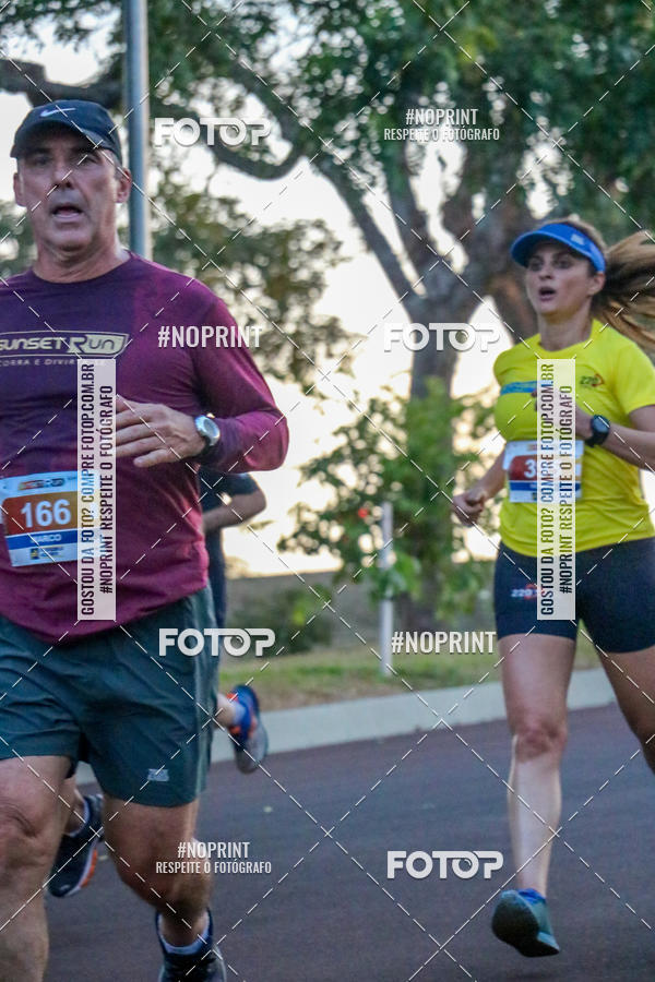 Buy your photos of the eventSunset Run 2019 on Fotop