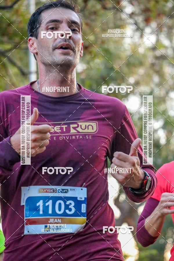 Buy your photos of the eventSunset Run 2019 on Fotop