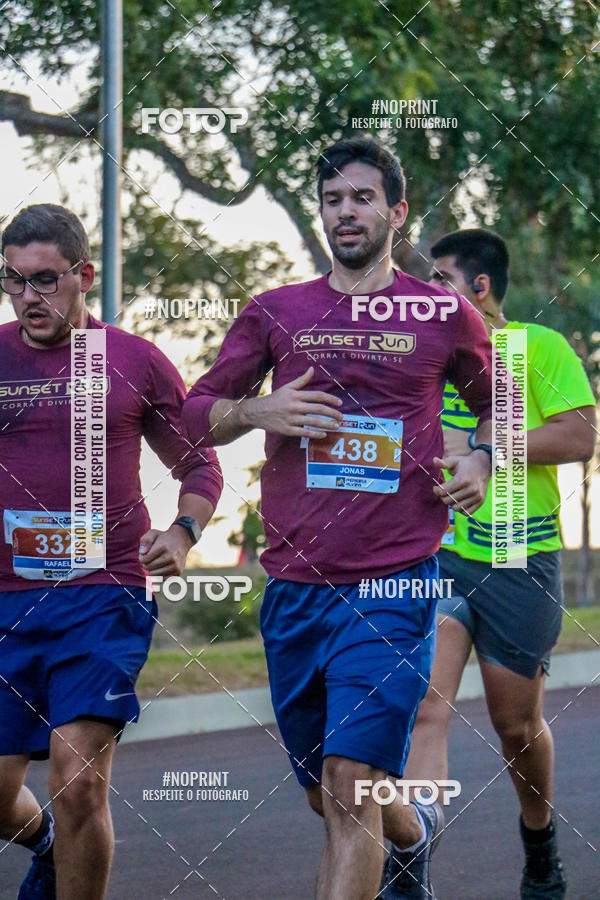 Buy your photos of the eventSunset Run 2019 on Fotop