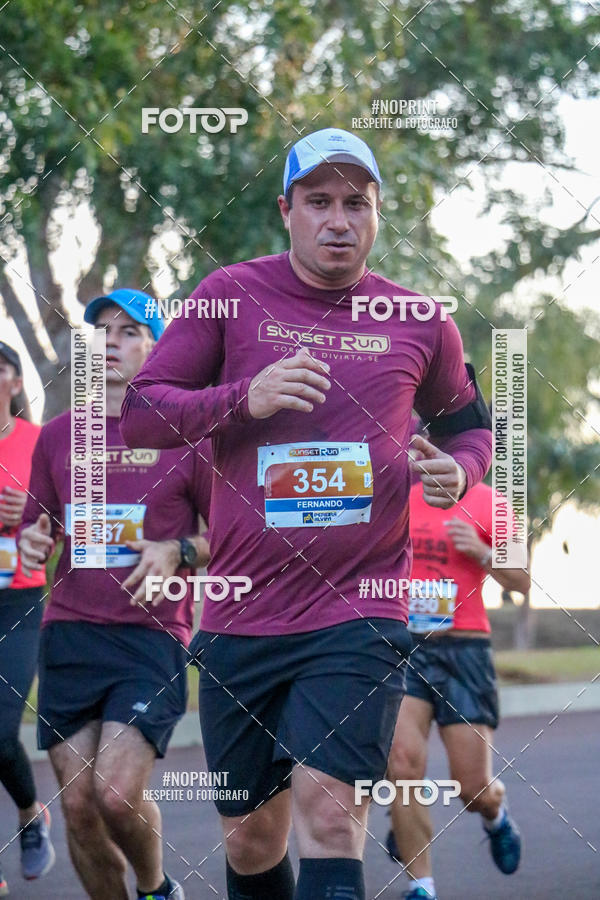 Buy your photos of the eventSunset Run 2019 on Fotop