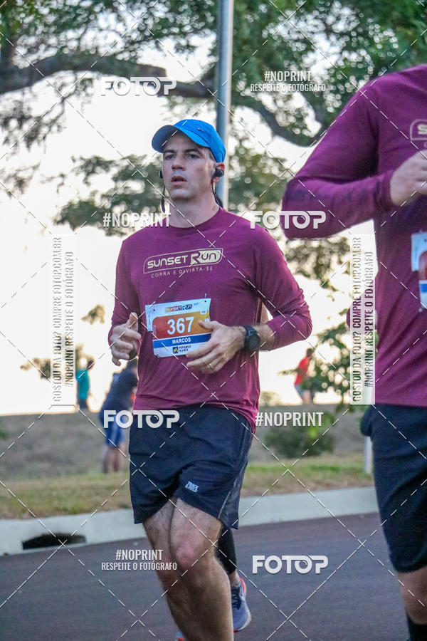 Buy your photos of the eventSunset Run 2019 on Fotop