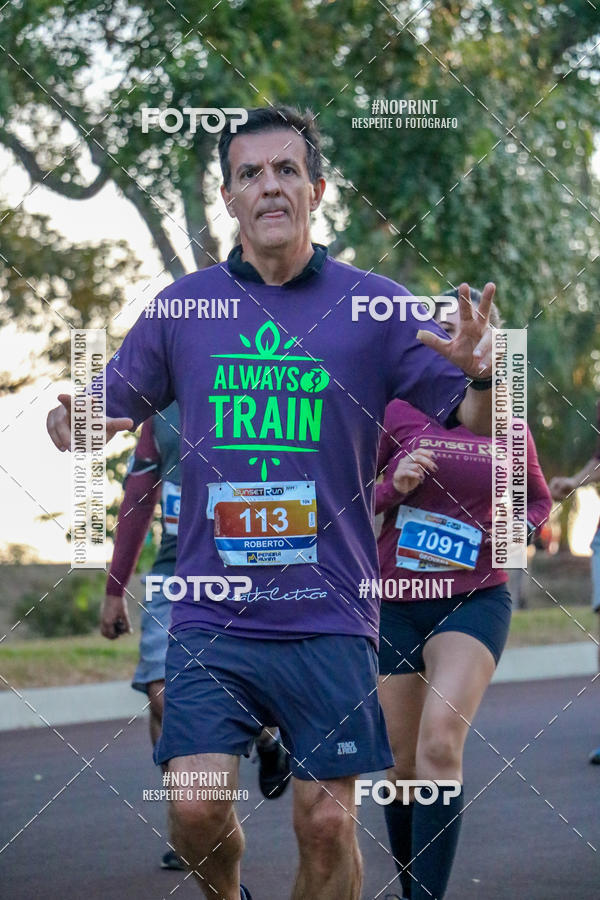 Buy your photos of the eventSunset Run 2019 on Fotop