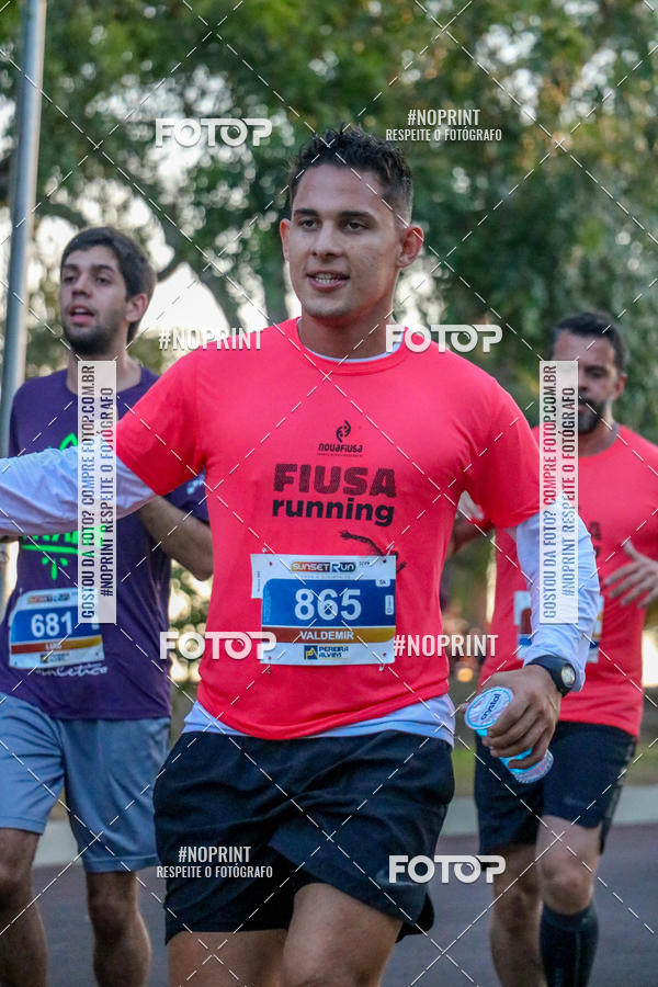 Buy your photos of the eventSunset Run 2019 on Fotop