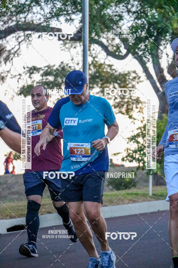 Buy your photos of the eventSunset Run 2019 on Fotop