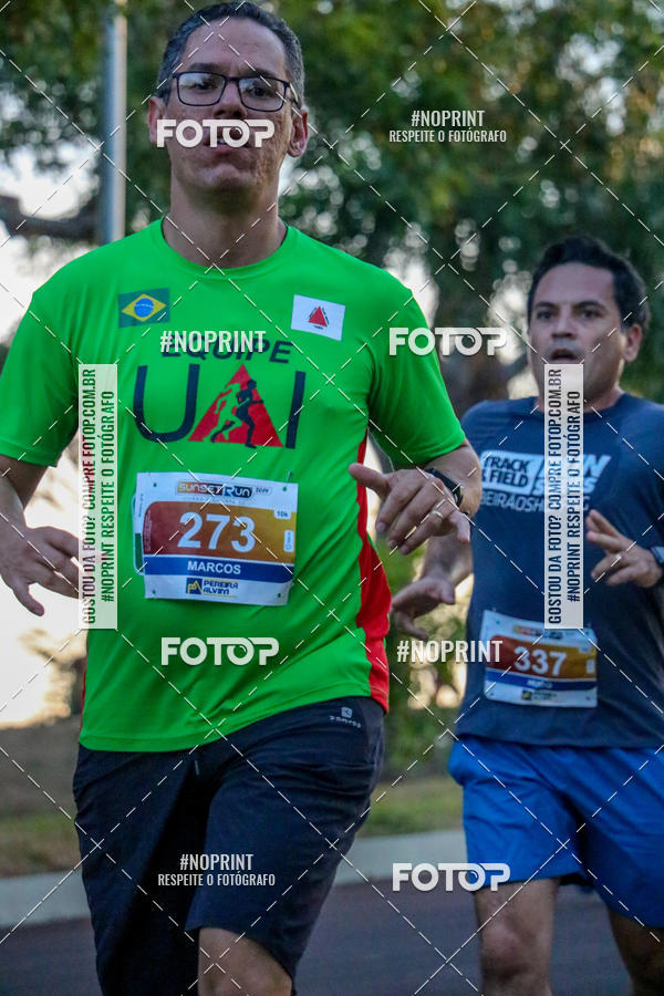 Buy your photos of the eventSunset Run 2019 on Fotop