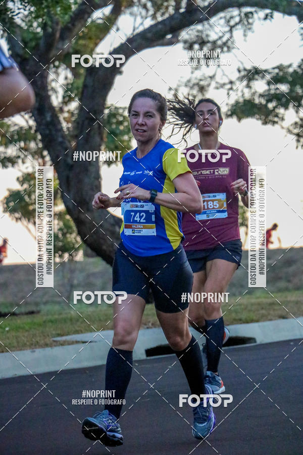 Buy your photos of the eventSunset Run 2019 on Fotop