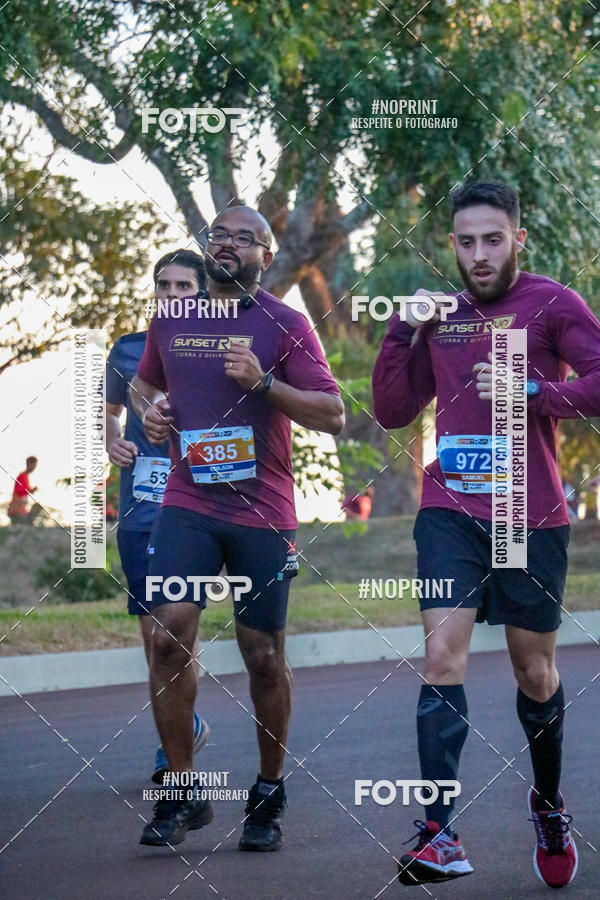 Buy your photos of the eventSunset Run 2019 on Fotop