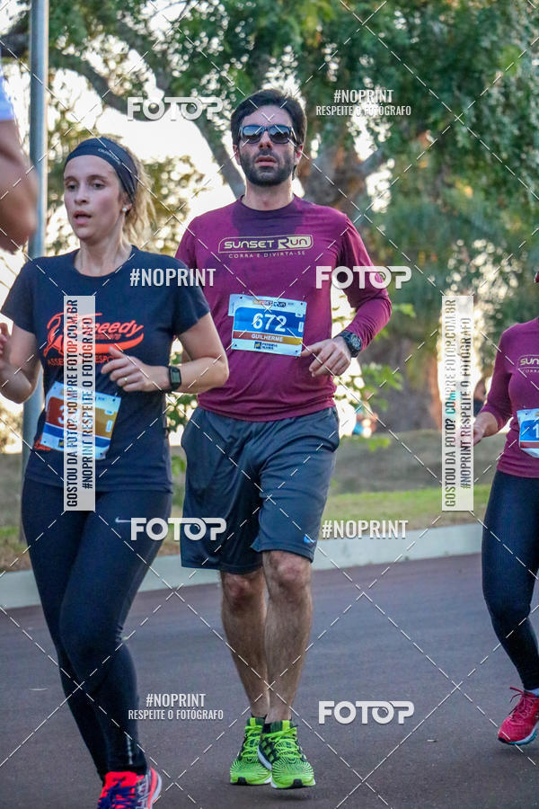 Buy your photos of the eventSunset Run 2019 on Fotop