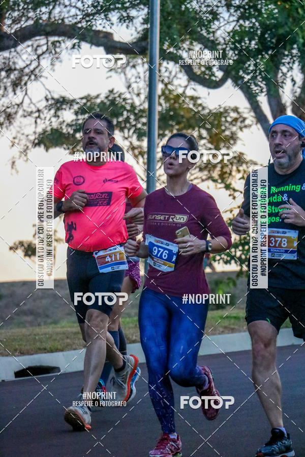 Buy your photos of the eventSunset Run 2019 on Fotop