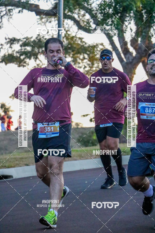 Buy your photos of the eventSunset Run 2019 on Fotop