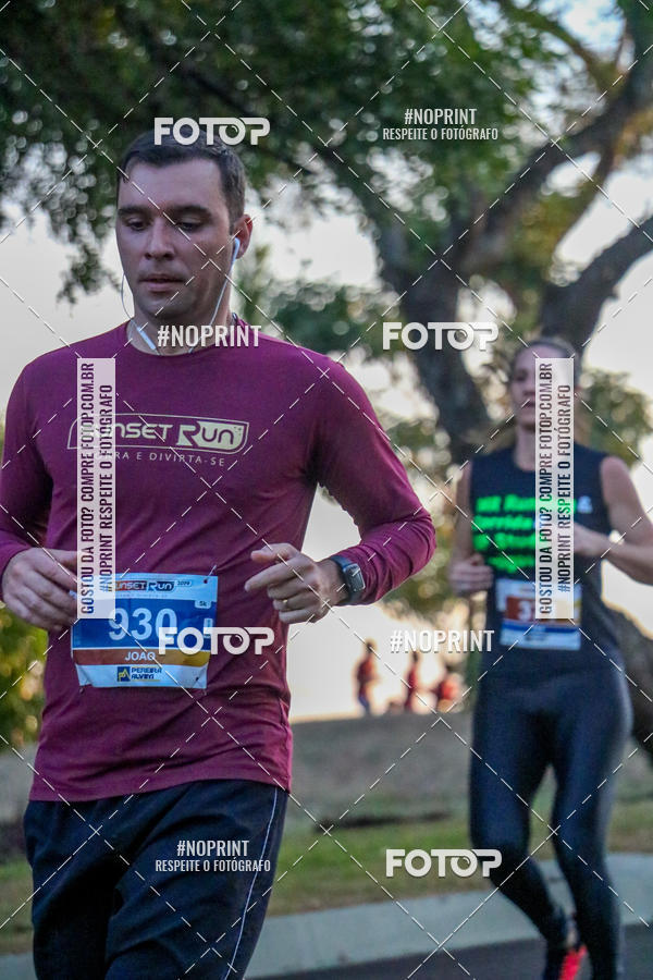 Buy your photos of the eventSunset Run 2019 on Fotop