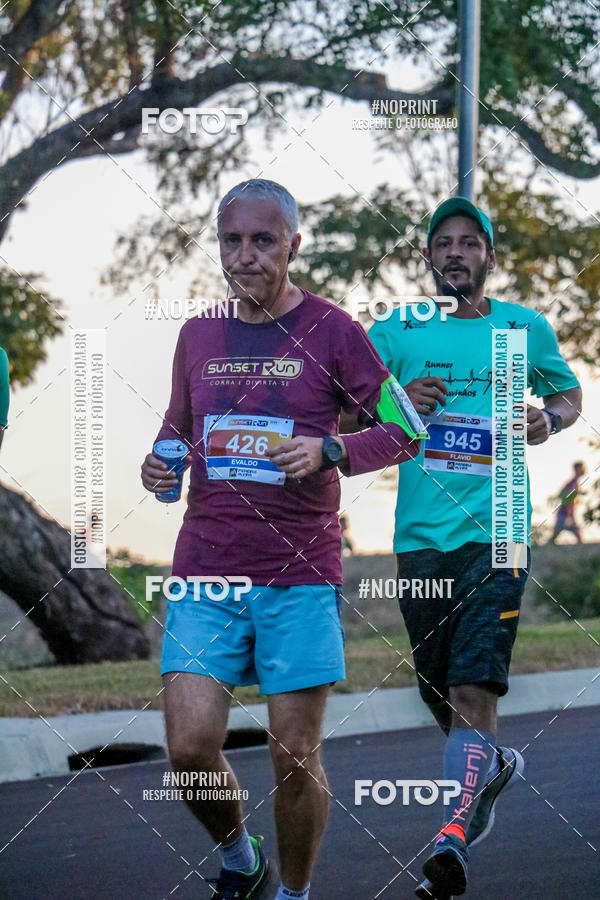 Buy your photos of the eventSunset Run 2019 on Fotop