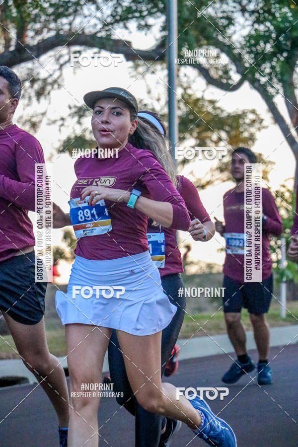 Buy your photos of the eventSunset Run 2019 on Fotop