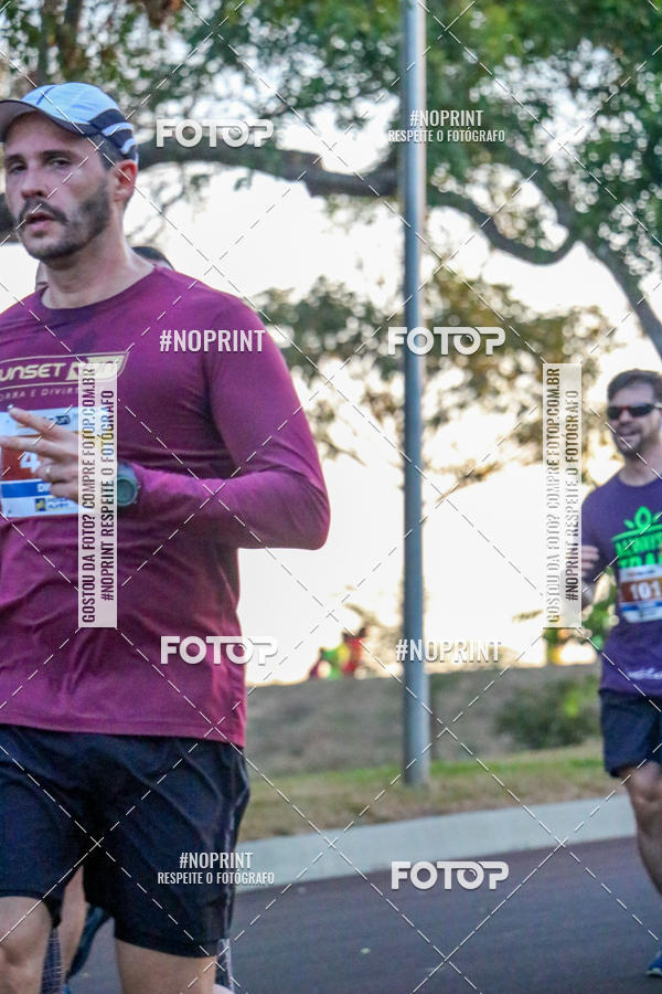 Buy your photos of the eventSunset Run 2019 on Fotop