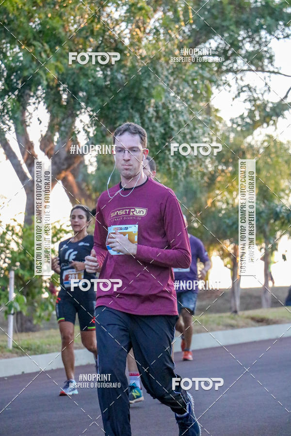 Buy your photos of the eventSunset Run 2019 on Fotop