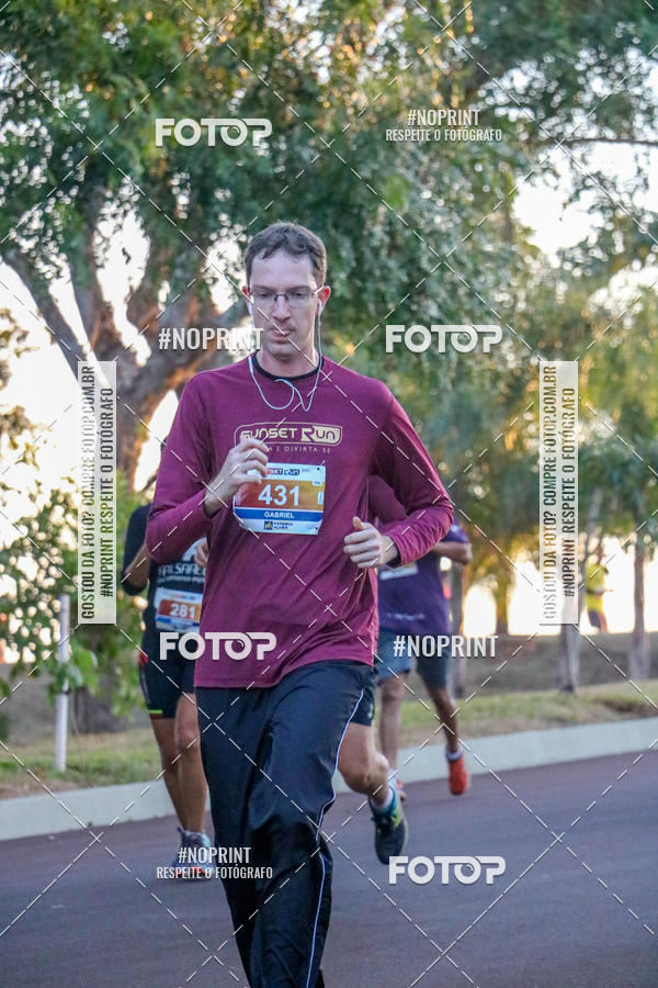 Buy your photos of the eventSunset Run 2019 on Fotop