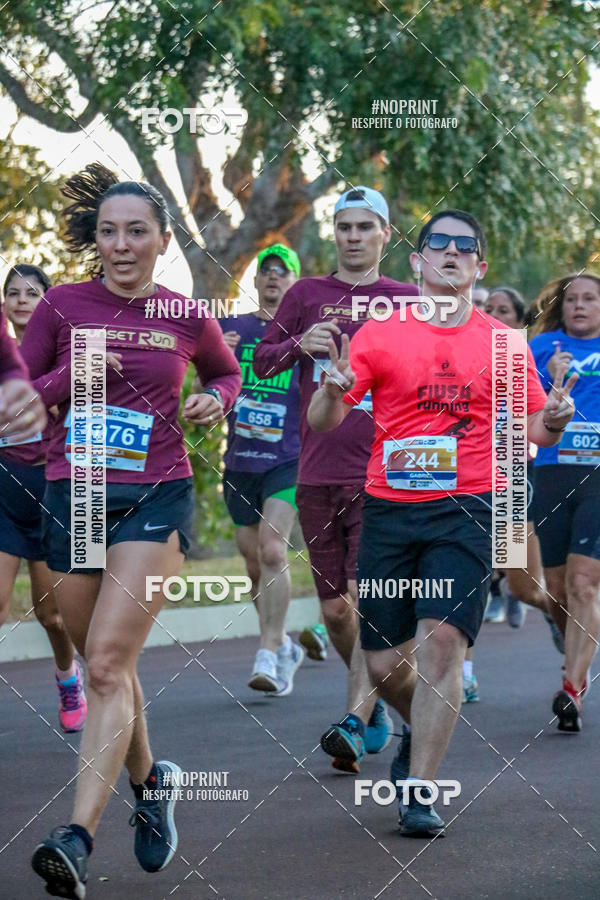Buy your photos of the eventSunset Run 2019 on Fotop