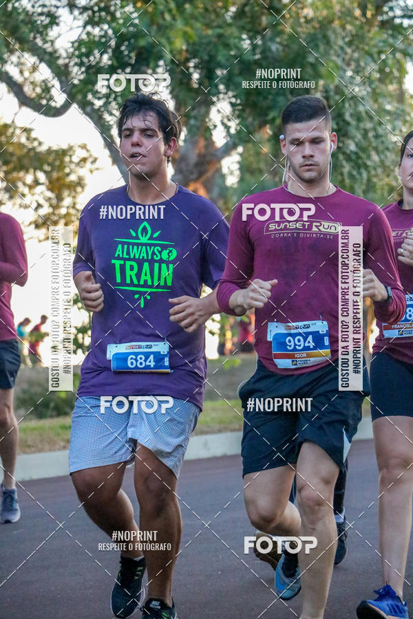 Buy your photos of the eventSunset Run 2019 on Fotop