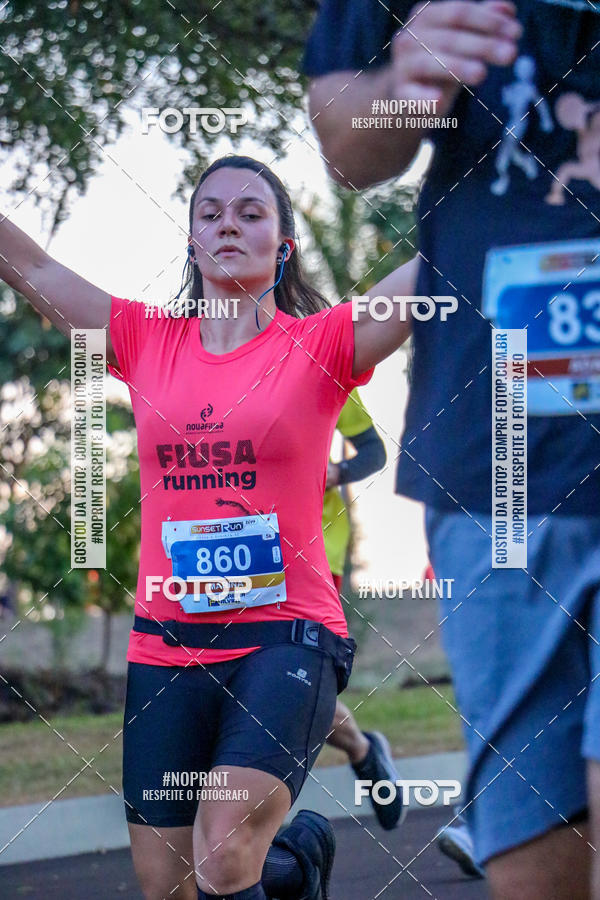 Buy your photos of the eventSunset Run 2019 on Fotop