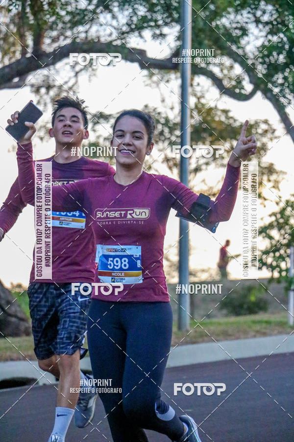 Buy your photos of the eventSunset Run 2019 on Fotop