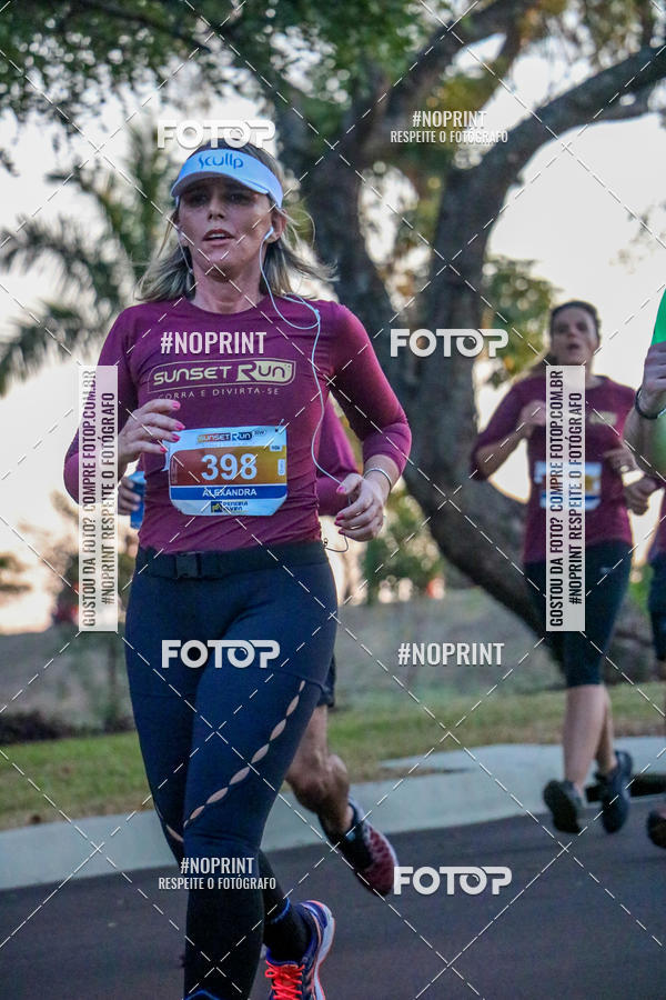 Buy your photos of the eventSunset Run 2019 on Fotop