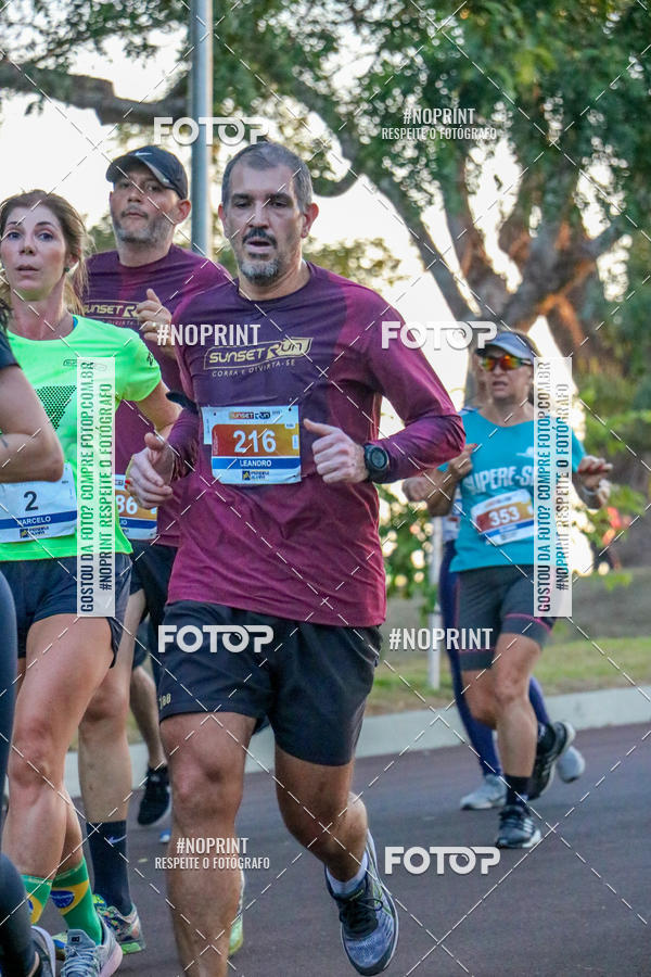Buy your photos of the eventSunset Run 2019 on Fotop