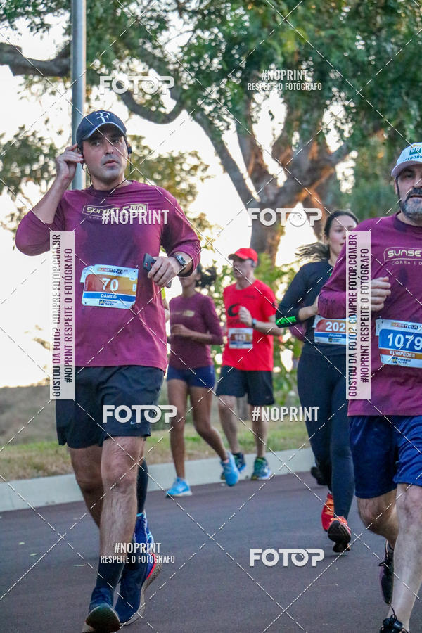 Buy your photos of the eventSunset Run 2019 on Fotop