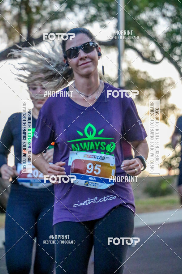 Buy your photos of the eventSunset Run 2019 on Fotop