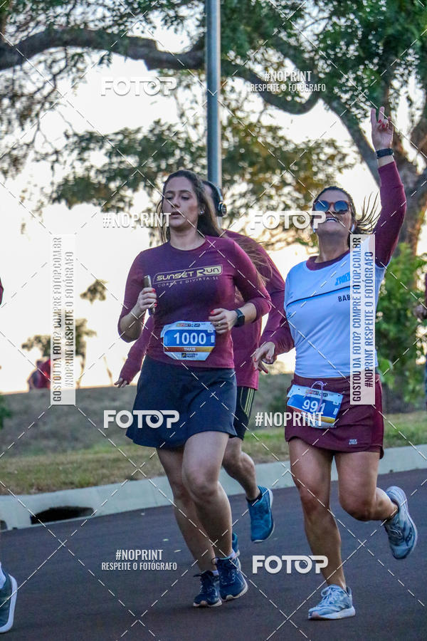 Buy your photos of the eventSunset Run 2019 on Fotop