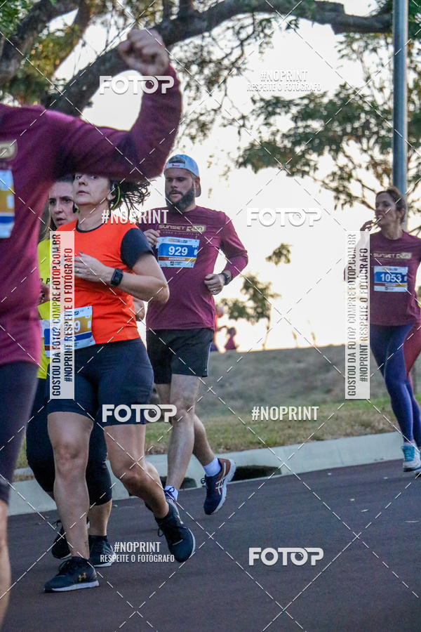 Buy your photos of the eventSunset Run 2019 on Fotop