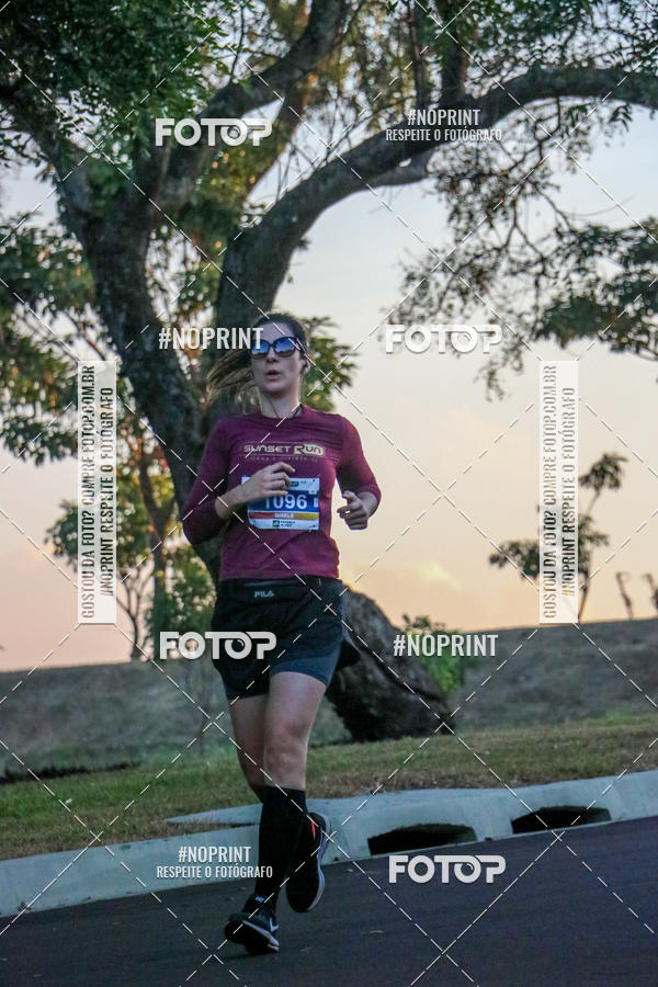 Buy your photos of the eventSunset Run 2019 on Fotop