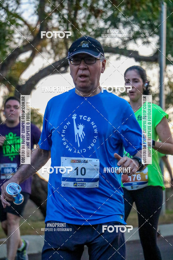 Buy your photos of the eventSunset Run 2019 on Fotop